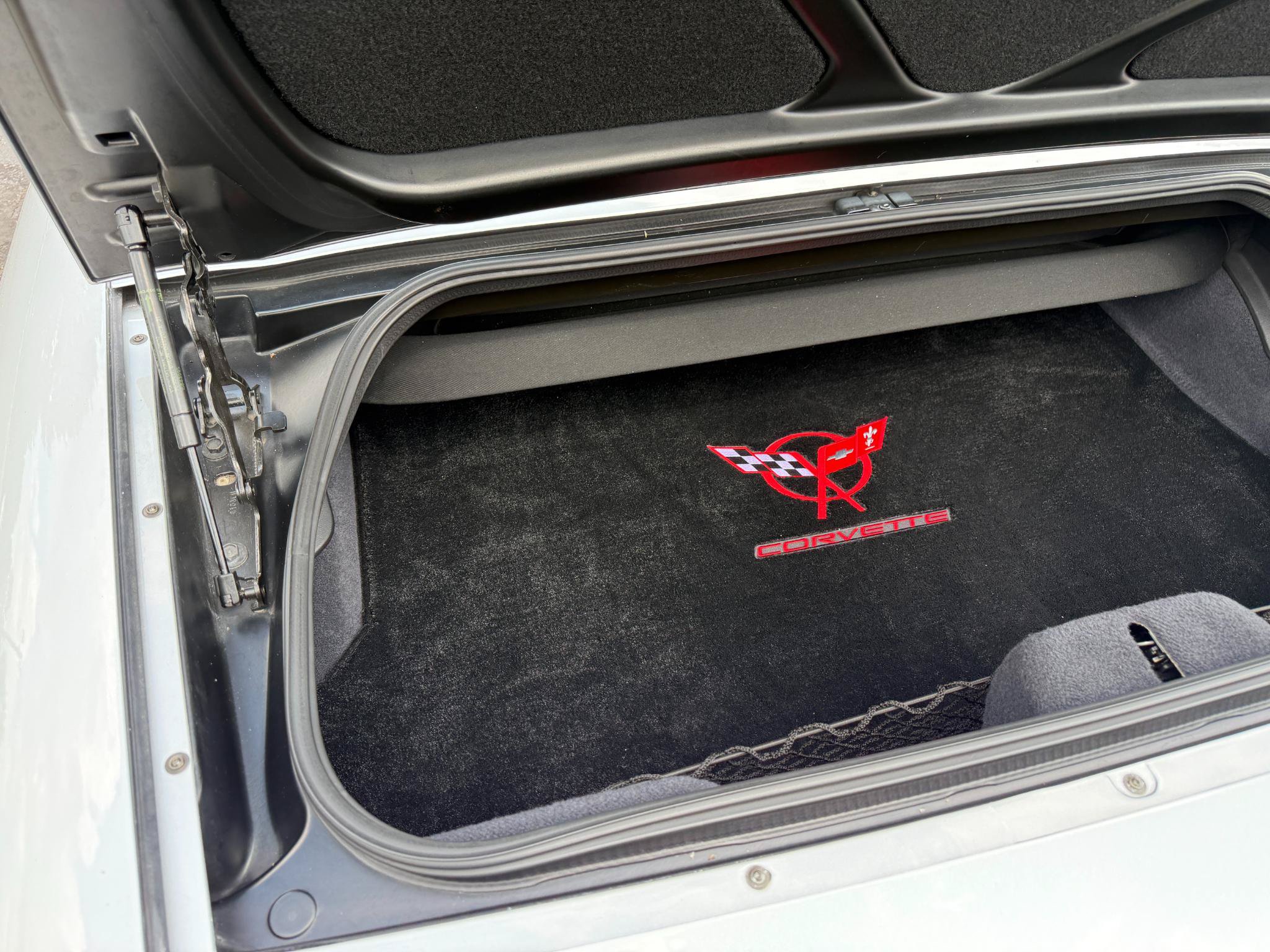 Used 2002 Chevrolet Corvette Convertible w/ Preferred Equipment Group2 RWD image 25