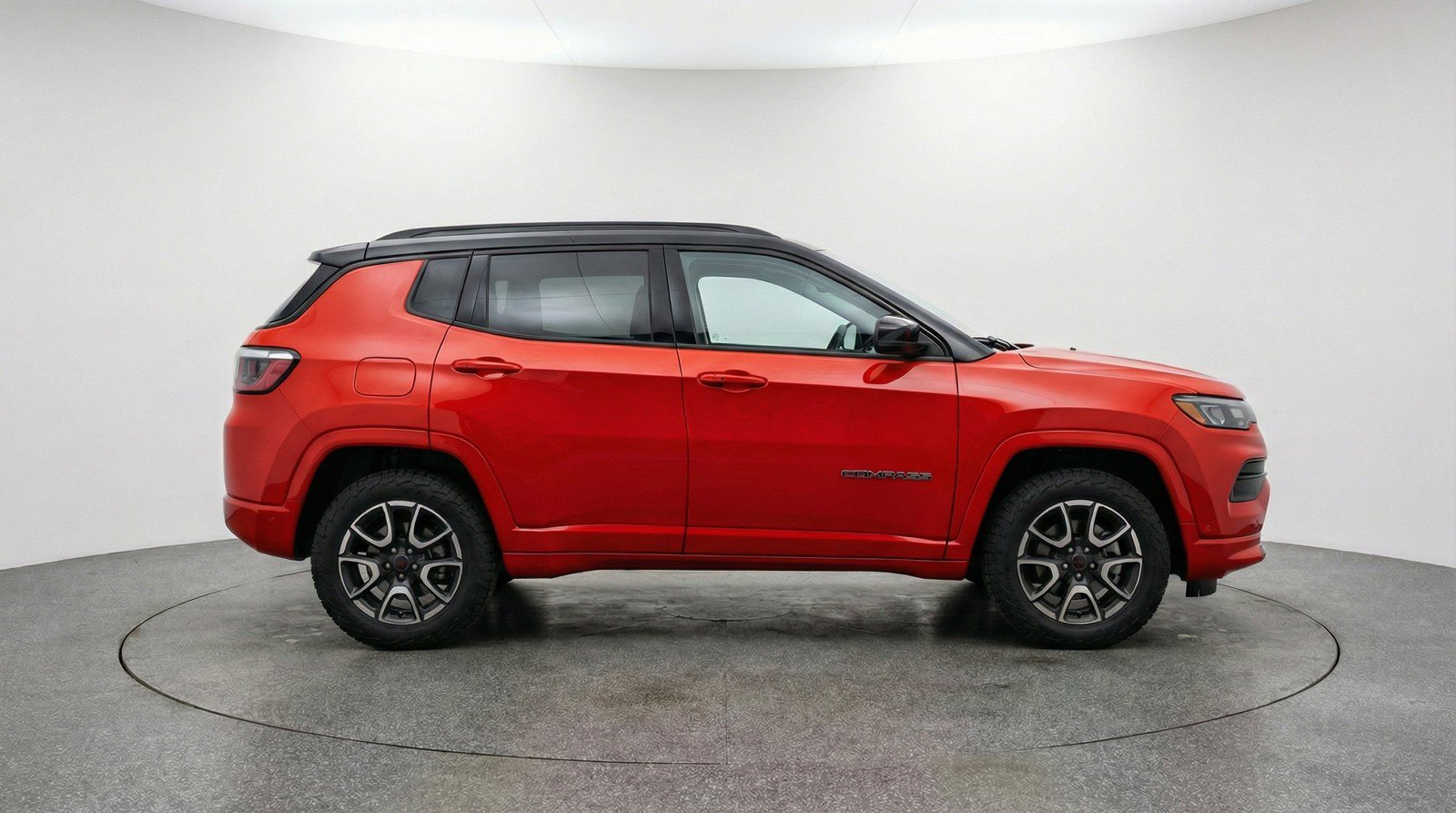 Used 2025 Jeep Compass Trailhawk AWD/4WD image 11