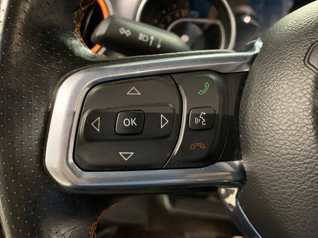 Certified 2023 Jeep Gladiator Mojave w/ Safety Group AWD/4WD image 17