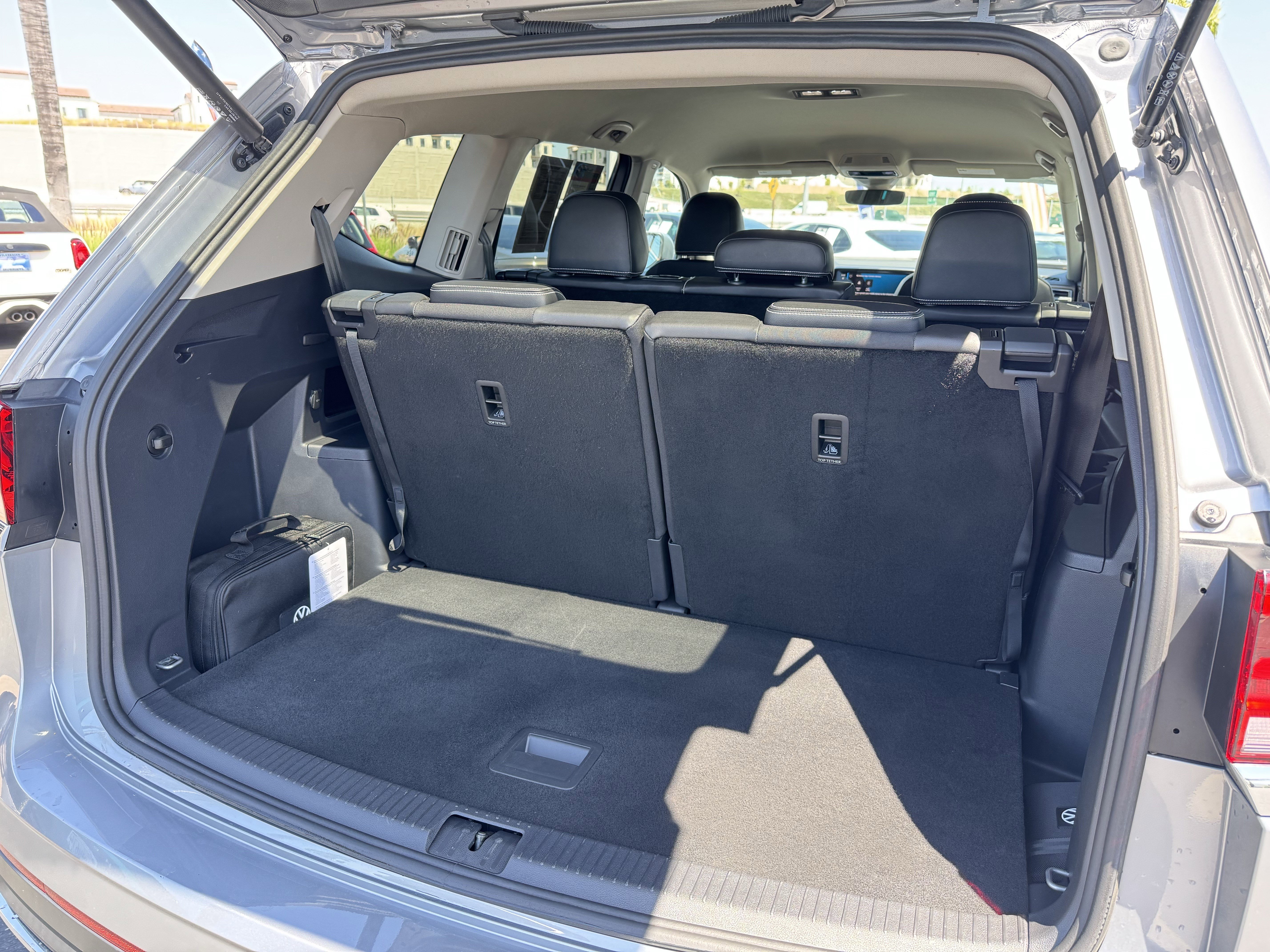 Certified 2024 Volkswagen Atlas SE FWD image 33