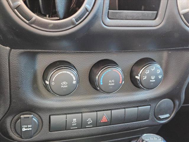 Used 2018 Jeep Wrangler Unlimited Sport w/ Connectivity Group image 14