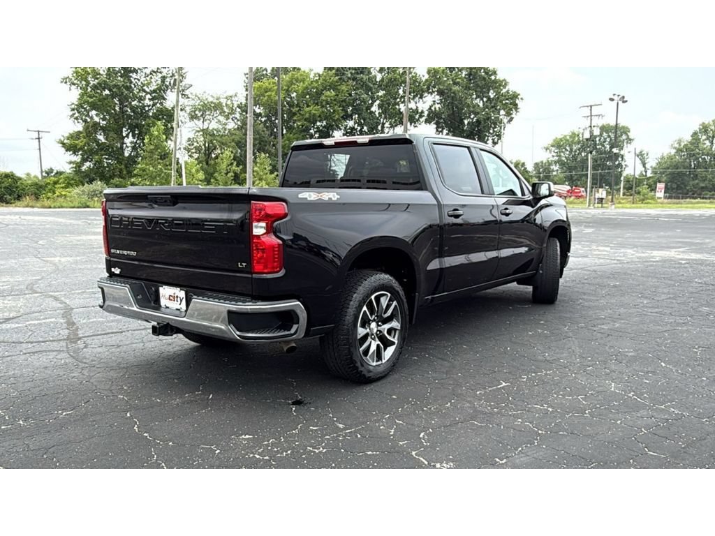 Used 2024 Chevrolet Silverado 1500 LT AWD/4WD image 8