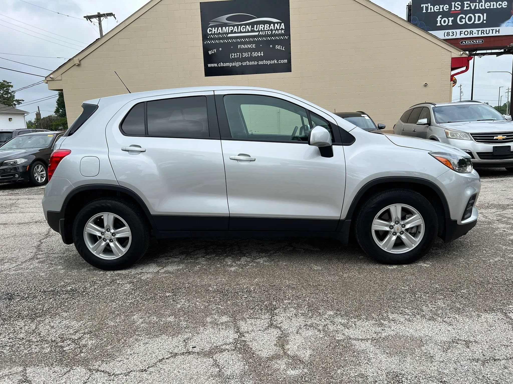 Used 2021 Chevrolet Trax LS w/ Tint and Cruise Package FWD image 8