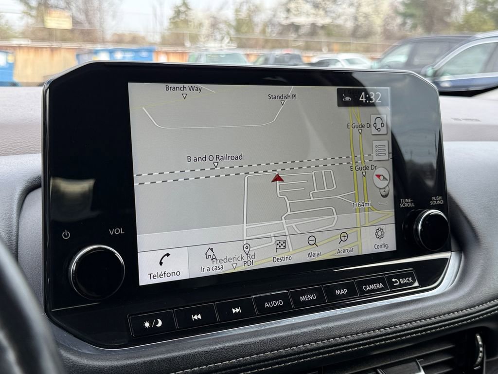 Used 2021 Nissan Rogue Platinum image 16