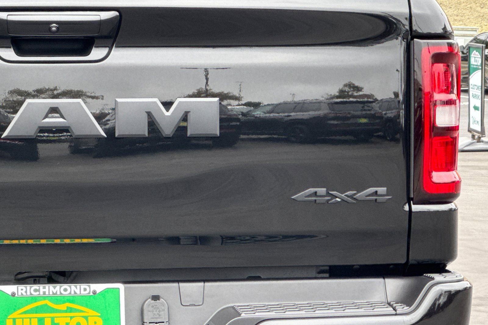 New 2026 RAM 1500 Laramie w/ Night Edition image 31