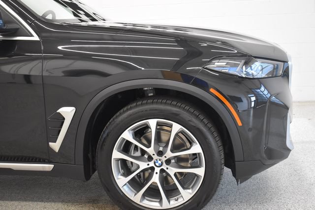 New 2026 BMW X5 xDrive40i w/ Premium Package AWD/4WD image 13