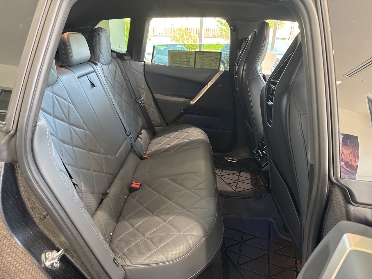 Used 2024 BMW iX xDrive50 w/ Sport Package image 43