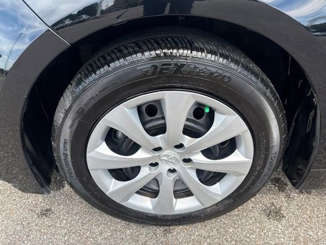 Used 2024 Toyota Corolla LE FWD image 12