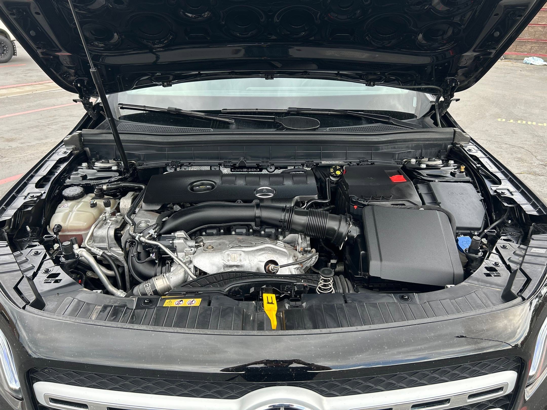 Used 2022 Mercedes-Benz GLB 250 4MATIC image 31