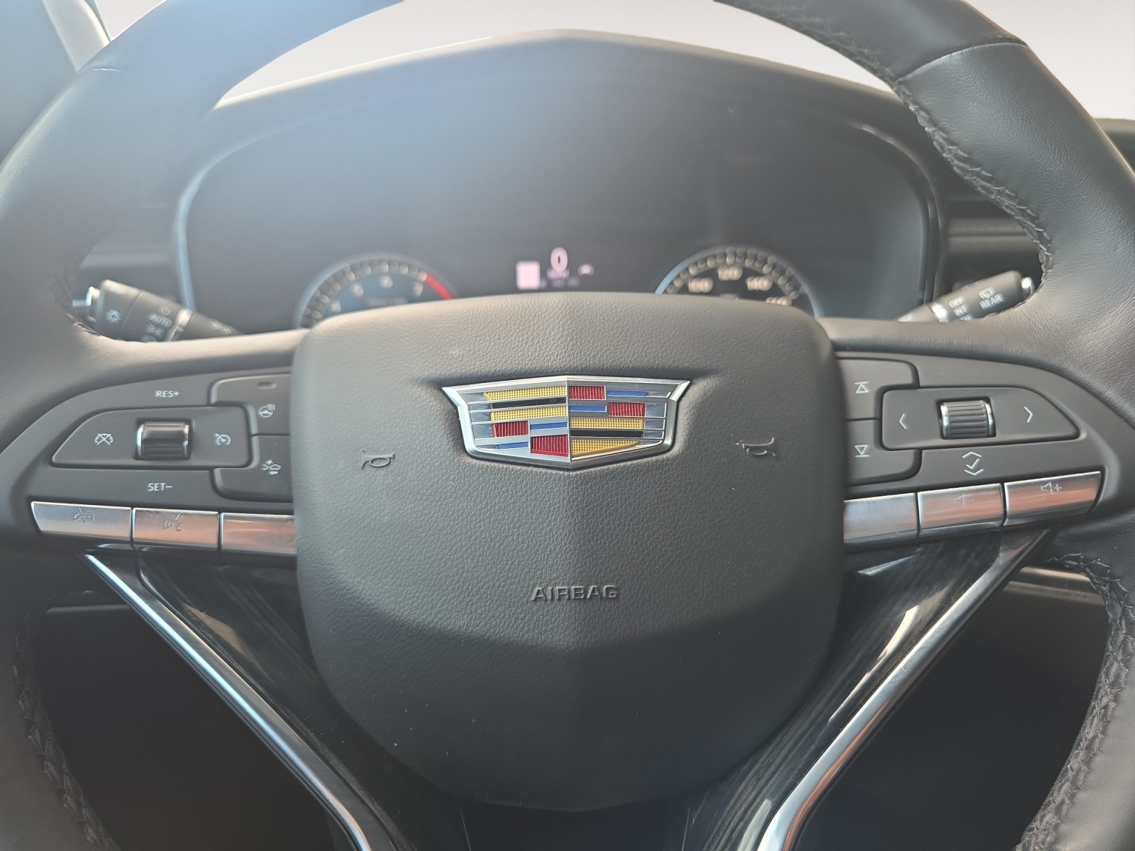 Used 2023 Cadillac XT6 Premium Luxury FWD image 11