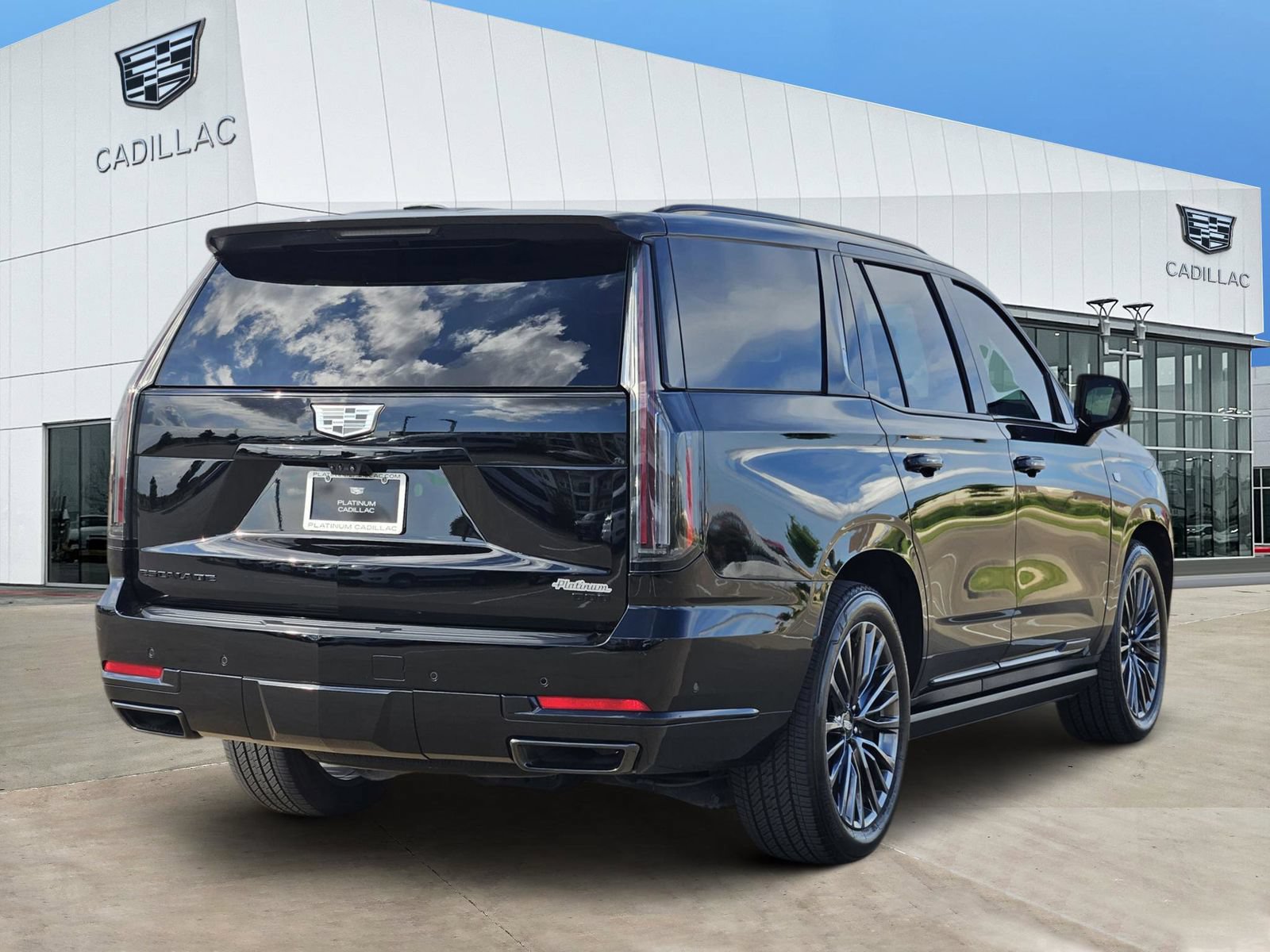 Certified 2025 Cadillac Escalade Sport Platinum w/ LPO, Floor Liner Package AWD/4WD image 5