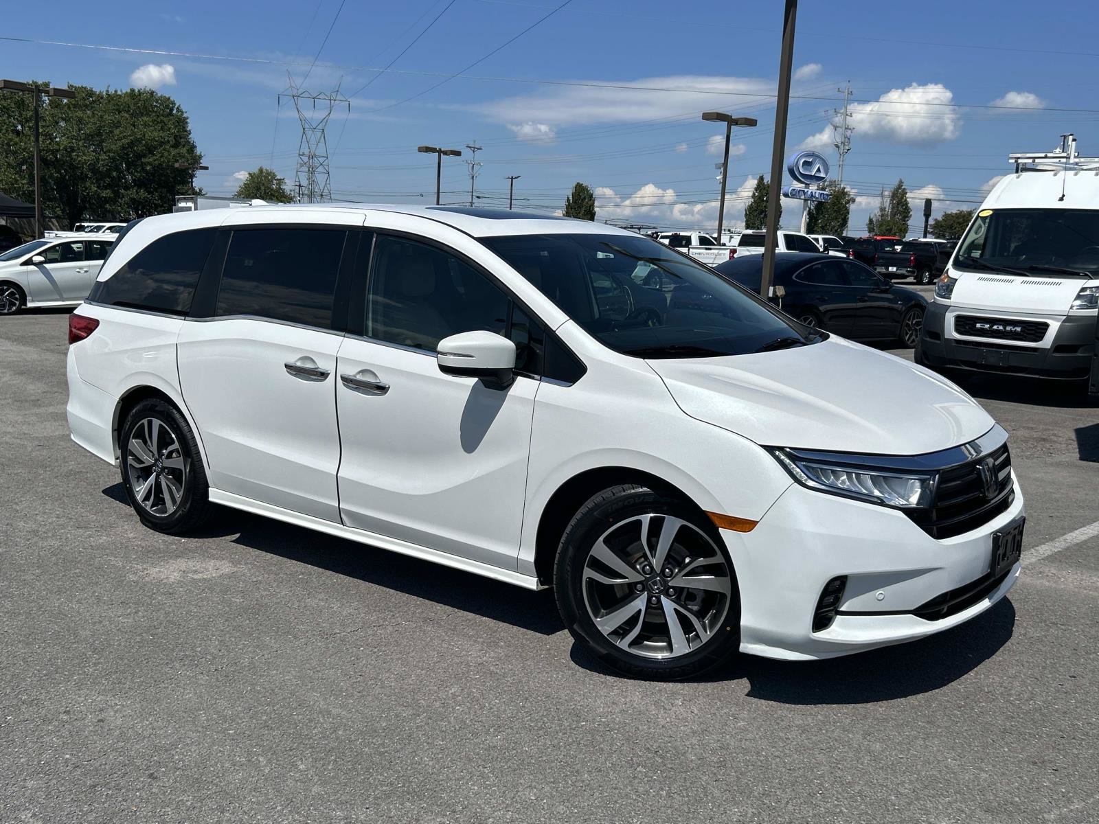 Used 2023 Honda Odyssey Touring video 1