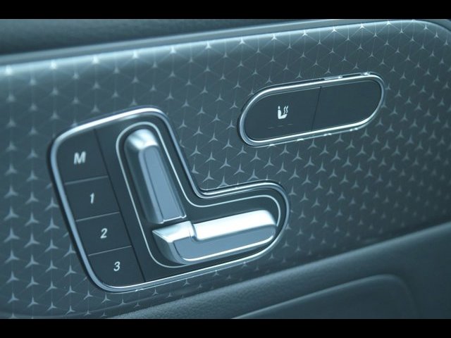 New 2025 Mercedes-Benz GLA 250 4MATIC image 35
