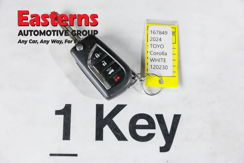 Used 2024 Toyota Corolla LE image 24