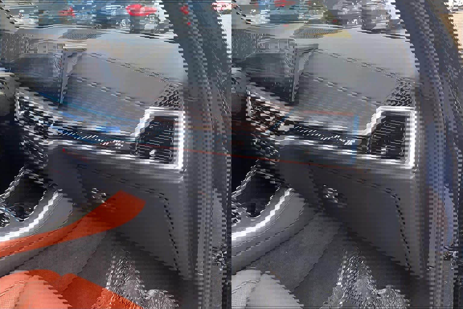 Certified 2024 BMW X5 M60i w/ Executive Package AWD/4WD image 18