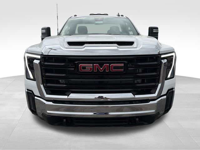 New 2026 GMC Sierra 3500 Pro AWD/4WD image 2