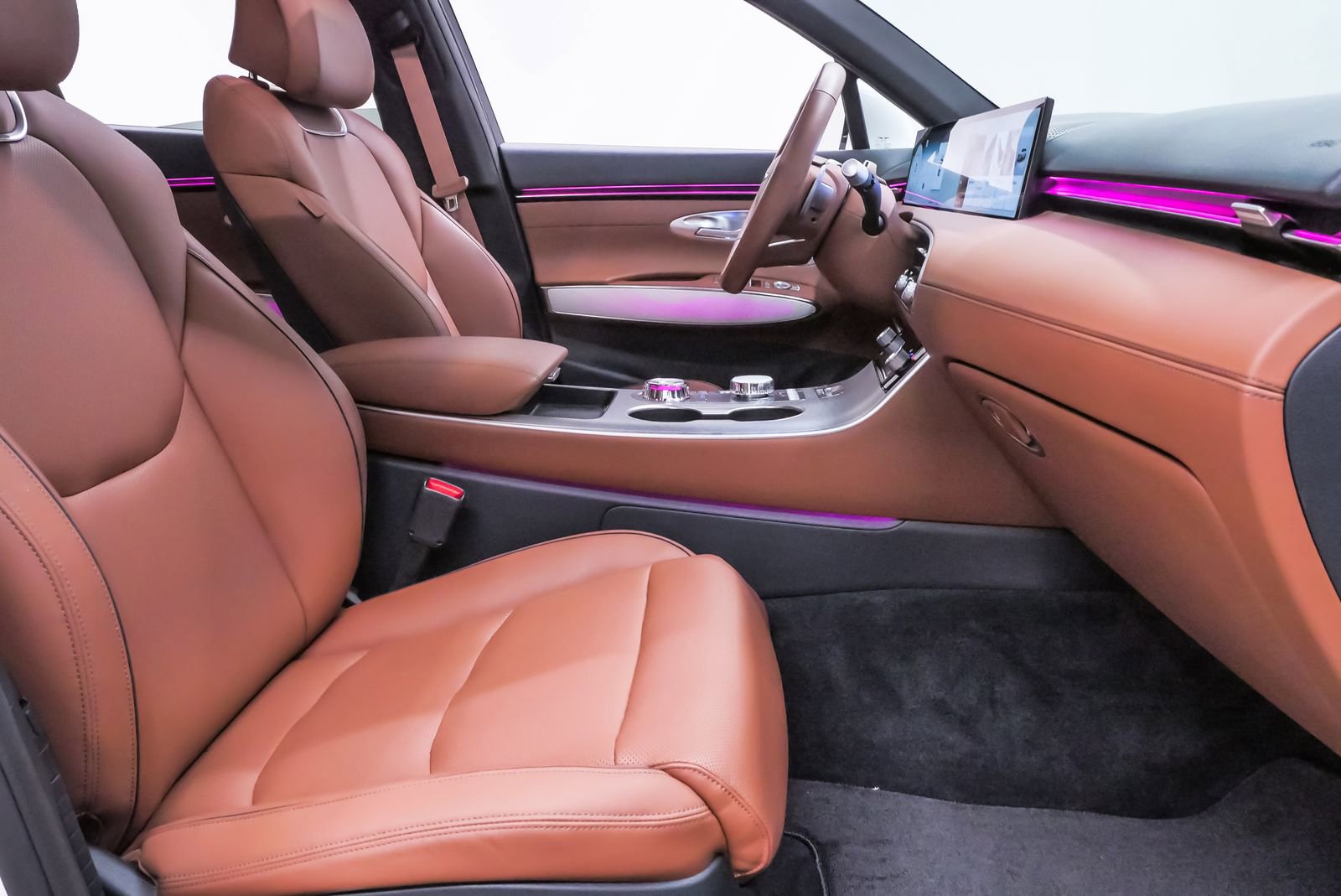 Certified 2026 Genesis GV70 2.5T Advanced image 14