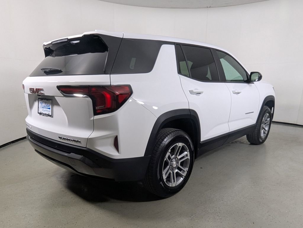 Used 2026 GMC Terrain Elevation image 8