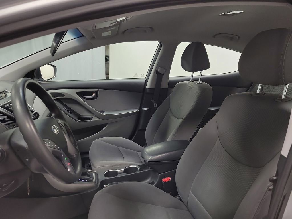 Used 2014 Hyundai Elantra SE w/ Option Group 02 FWD image 13
