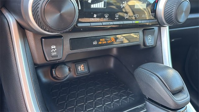 Used 2024 Toyota RAV4 LE image 17