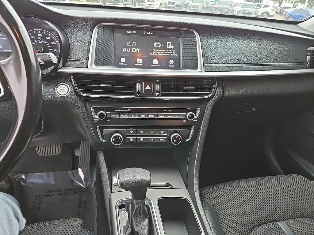 Used 2020 Kia Optima S image 24