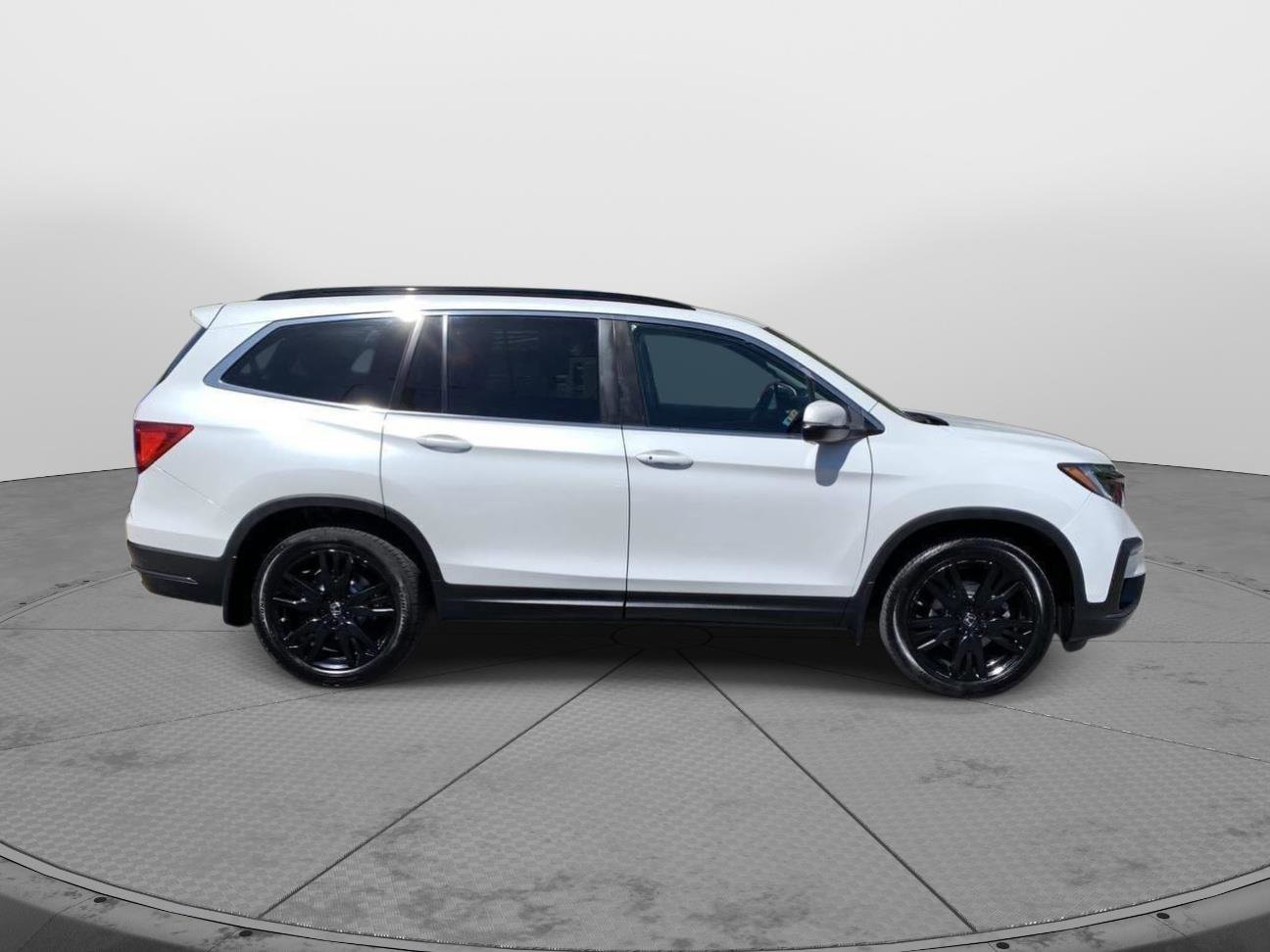 Used 2021 Honda Pilot Special Edition image 2