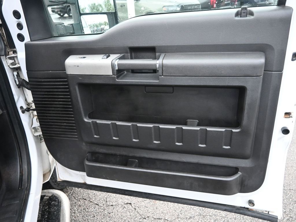 Used 2015 Ford F350 Lariat w/ Lariat Interior Package image 22