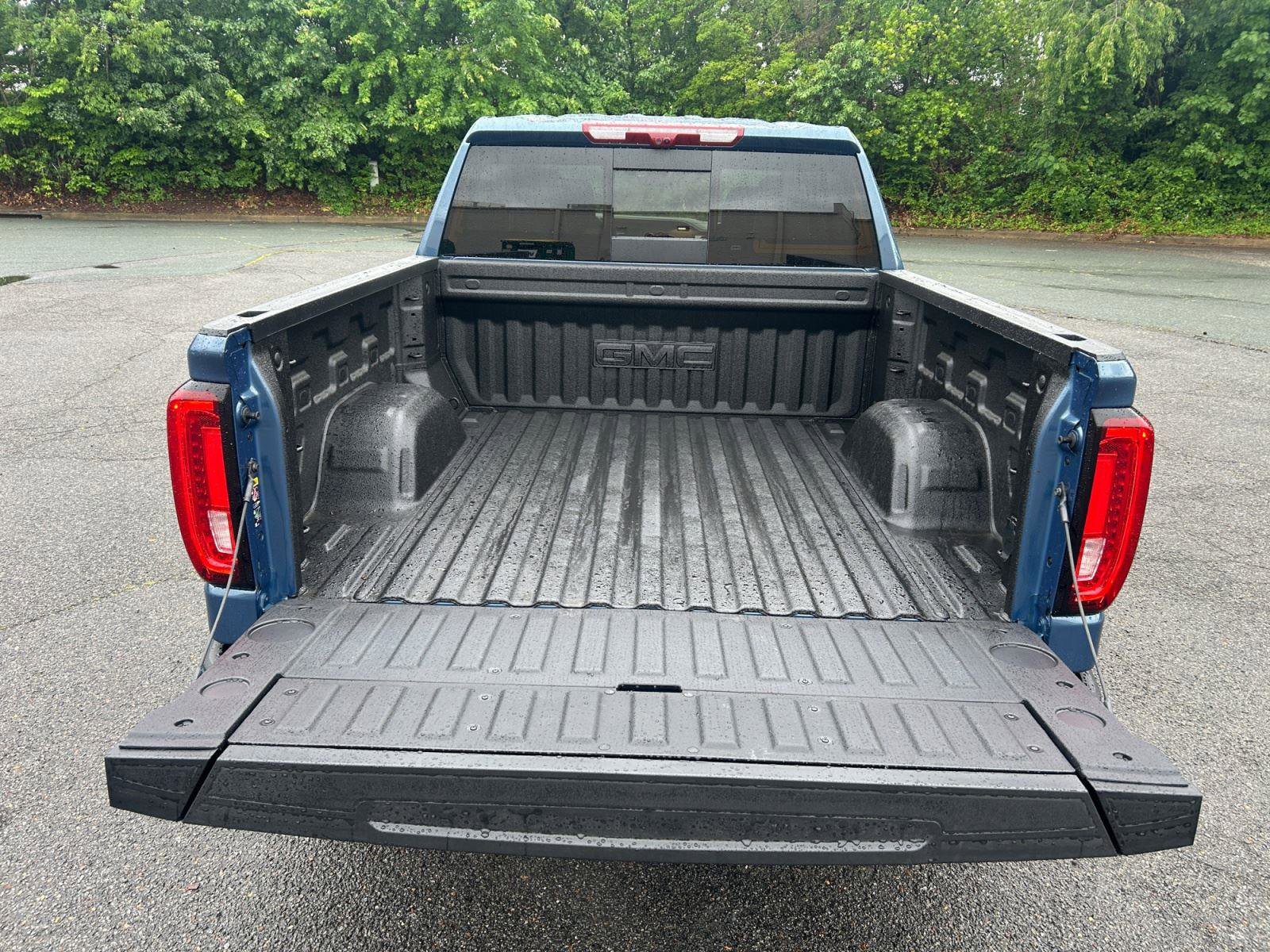 New 2026 GMC Sierra 1500 Denali w/ Denali Reserve Package AWD/4WD image 16