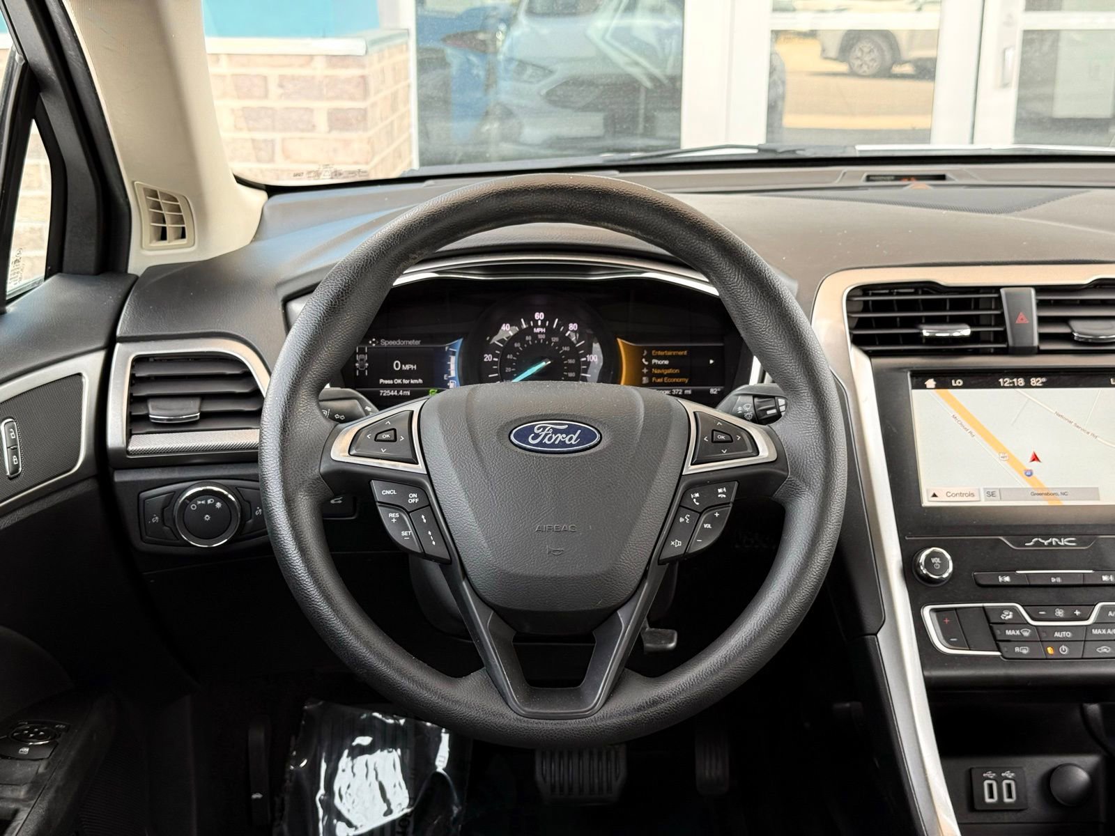Used 2019 Ford Fusion SE FWD image 24