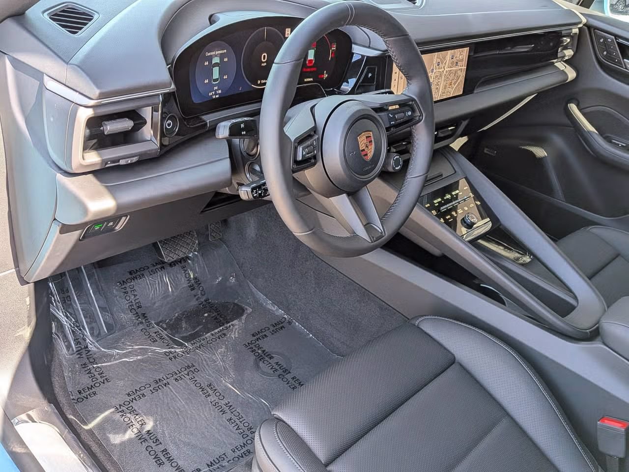 Certified 2026 Porsche Macan Electric RWD image 4
