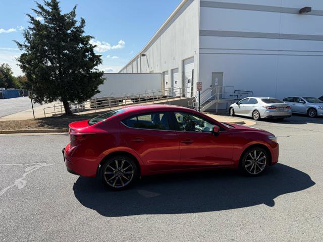 Used 2018 MAZDA MAZDA3 Touring image 4