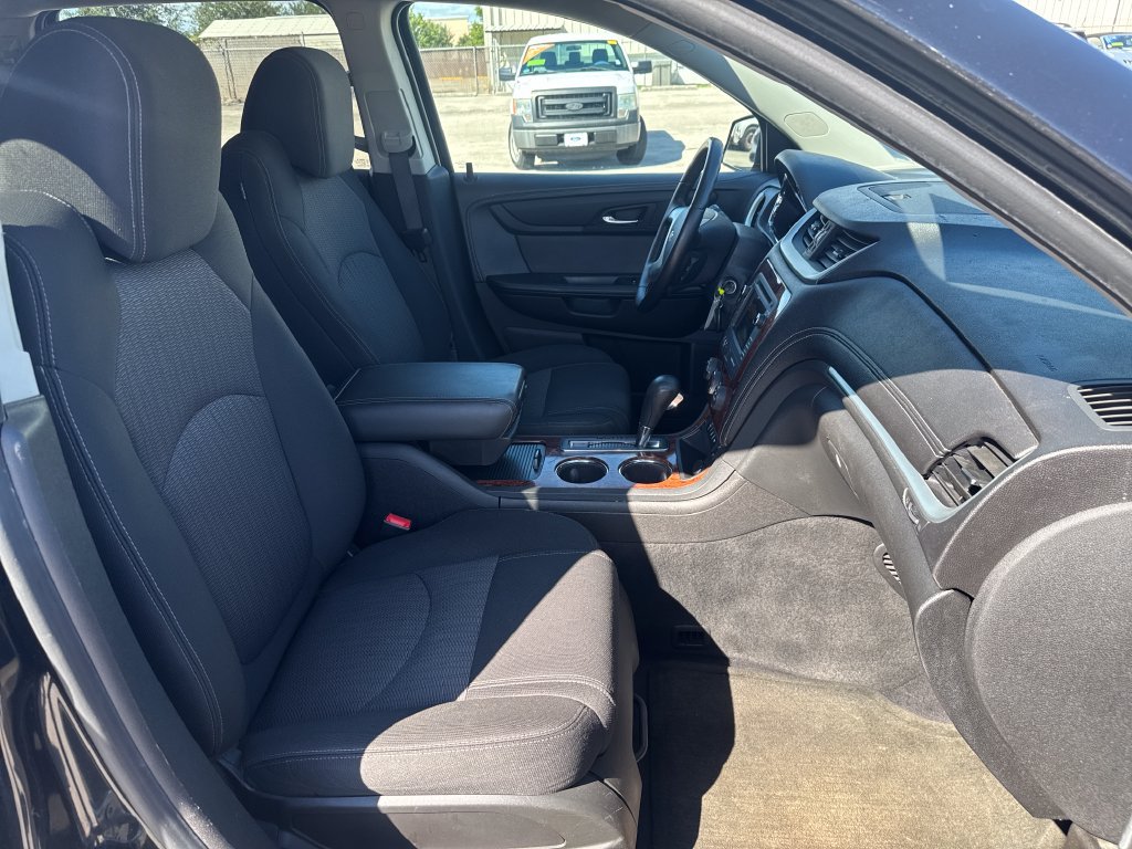 Used 2013 Chevrolet Traverse LT w/ All-Star Edition AWD/4WD image 24