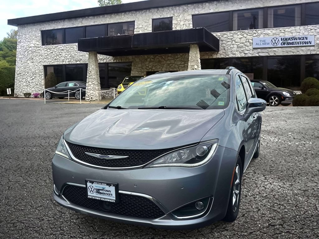 Used 2020 Chrysler Pacifica Limited w/ Advanced Safetytec Group FWD image 2