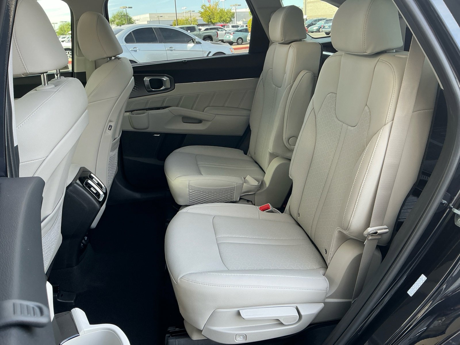 Used 2024 Kia Sorento SX Prestige image 17