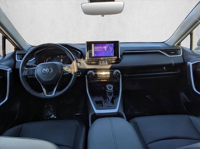 Used 2023 Toyota RAV4 XLE Premium image 15
