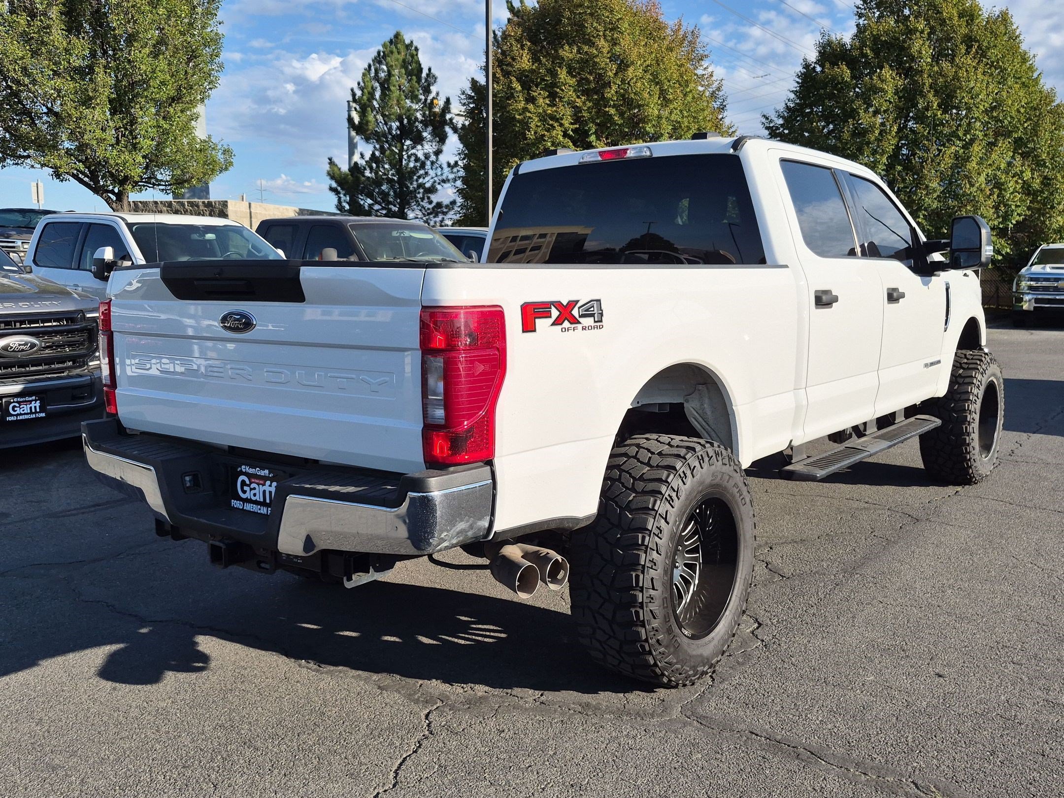 Used 2020 Ford F250 XLT w/ FX4 Off-Road Package AWD/4WD image 3