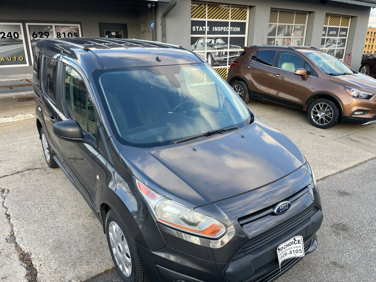 Used 2016 Ford Transit Connect XLT image 16