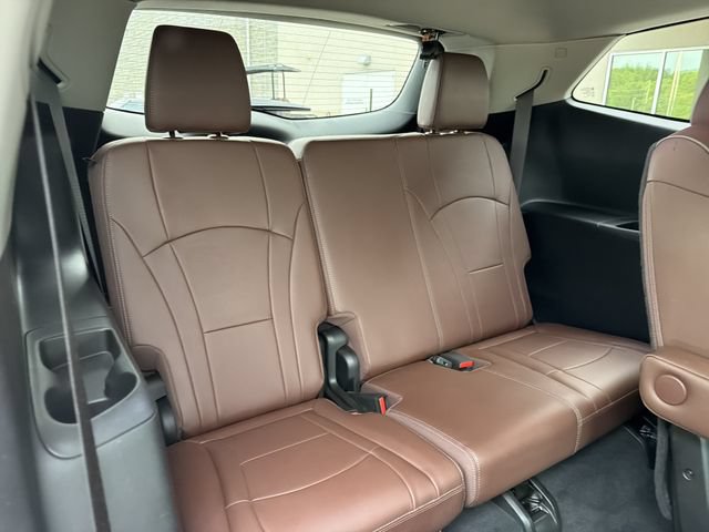 Used 2021 Buick Enclave Avenir w/ Avenir Technology Package AWD/4WD image 14