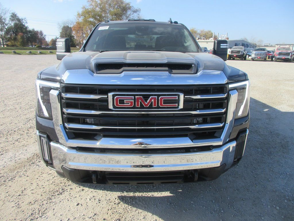 New 2026 GMC Sierra 3500 SLE w/ SLE Value Package image 11