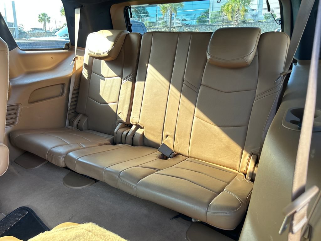 Used 2017 Cadillac Escalade Platinum AWD/4WD image 13