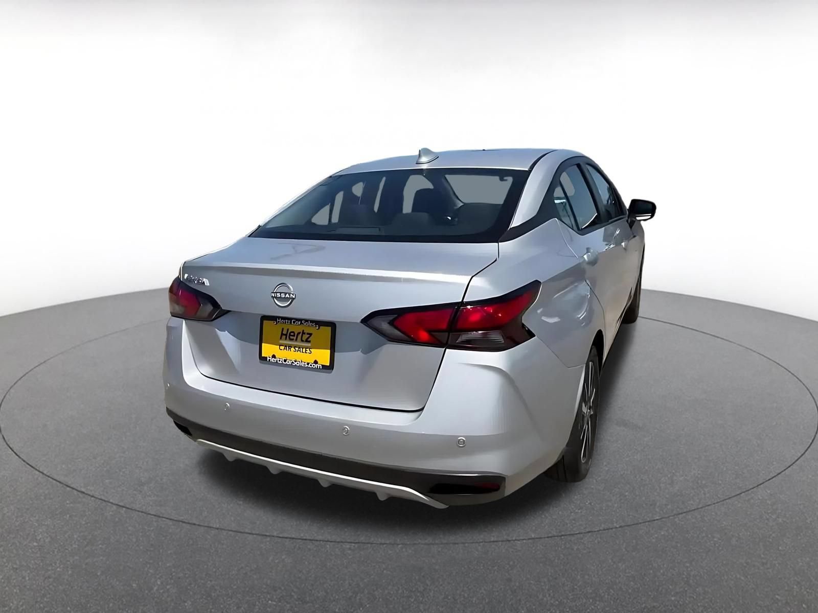 Used 2025 Nissan Versa SV FWD image 14