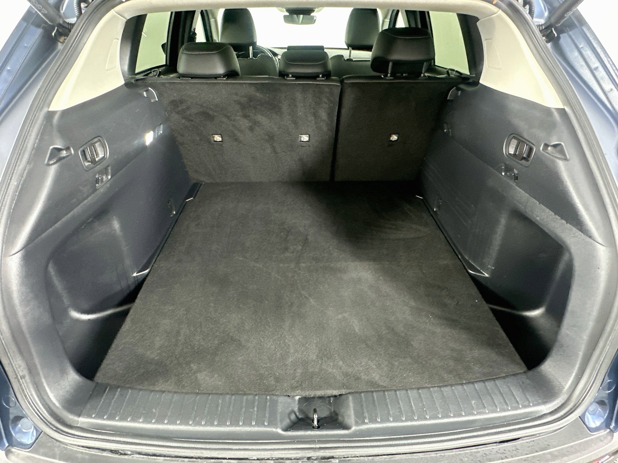 Used 2025 MAZDA CX-50 AWD 2.5 S w/ Premium Package image 29