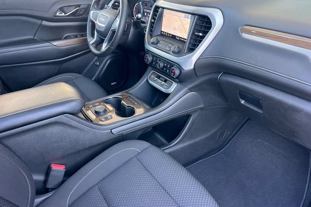 Used 2023 GMC Acadia SLE w/ Driver Convenience Package FWD image 21