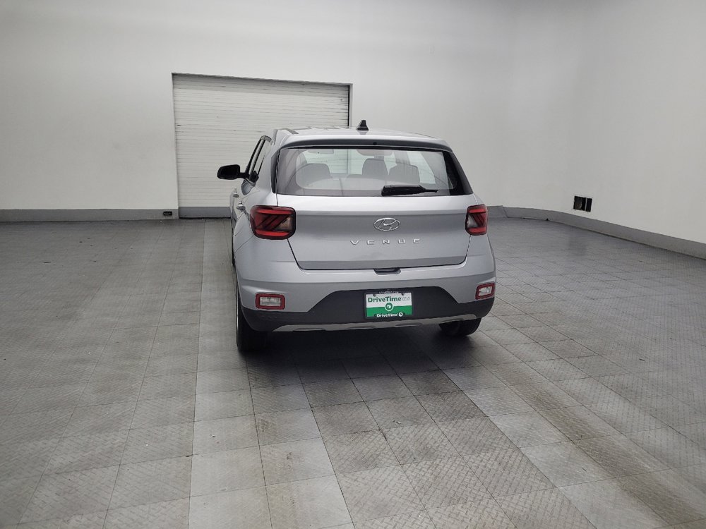 Used 2021 Hyundai Venue SE image 6