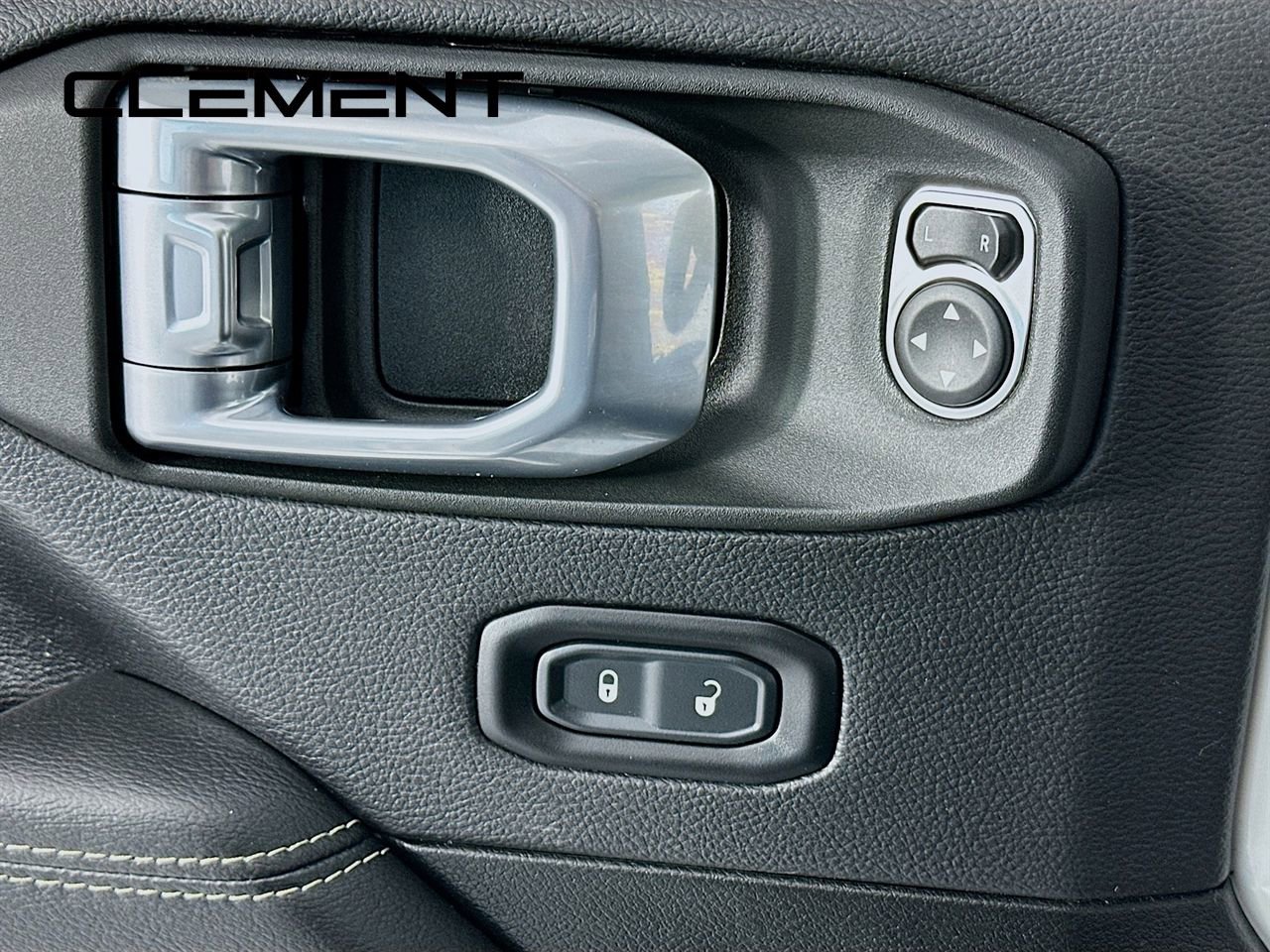 Used 2023 Jeep Wrangler Unlimited Sahara w/ Cold Weather Group image 26