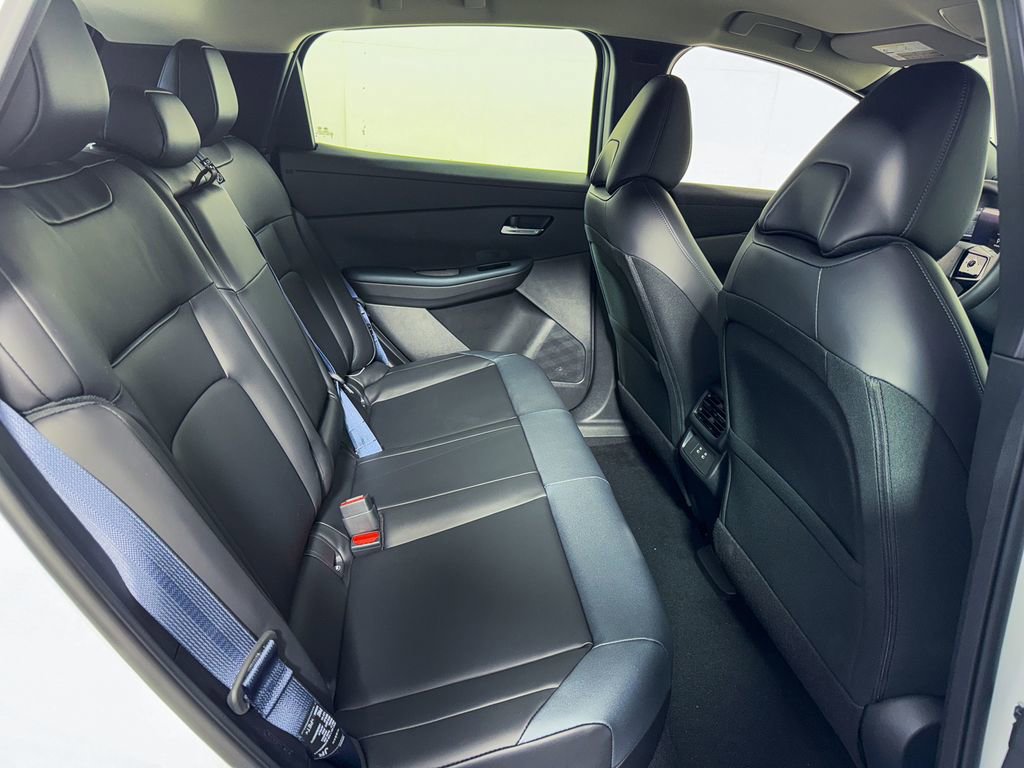 New 2026 Nissan Leaf SV+ w/ Illuminated Package image 29