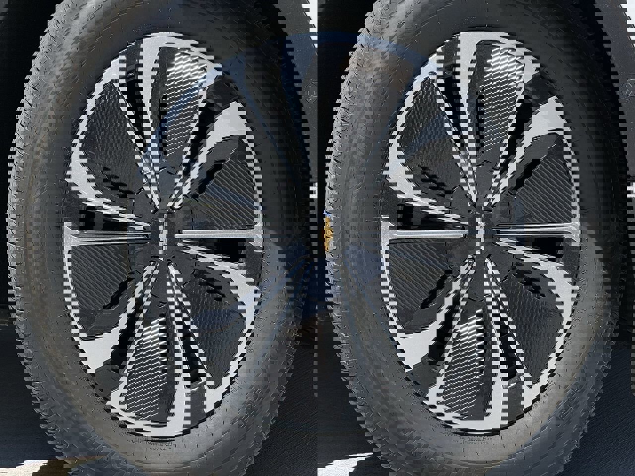 New 2026 Chevrolet Blazer EV LT w/ Super Cruise Package image 9