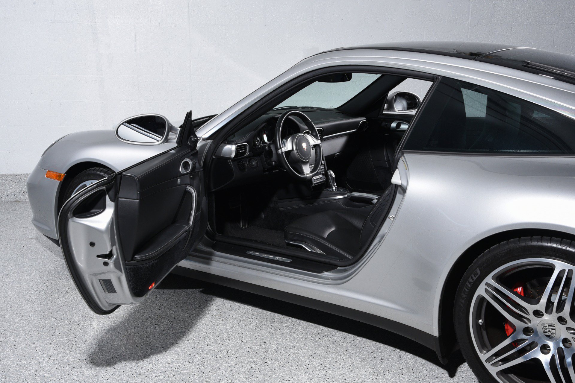 Used 2010 Porsche 911 Targa 4S AWD/4WD image 34