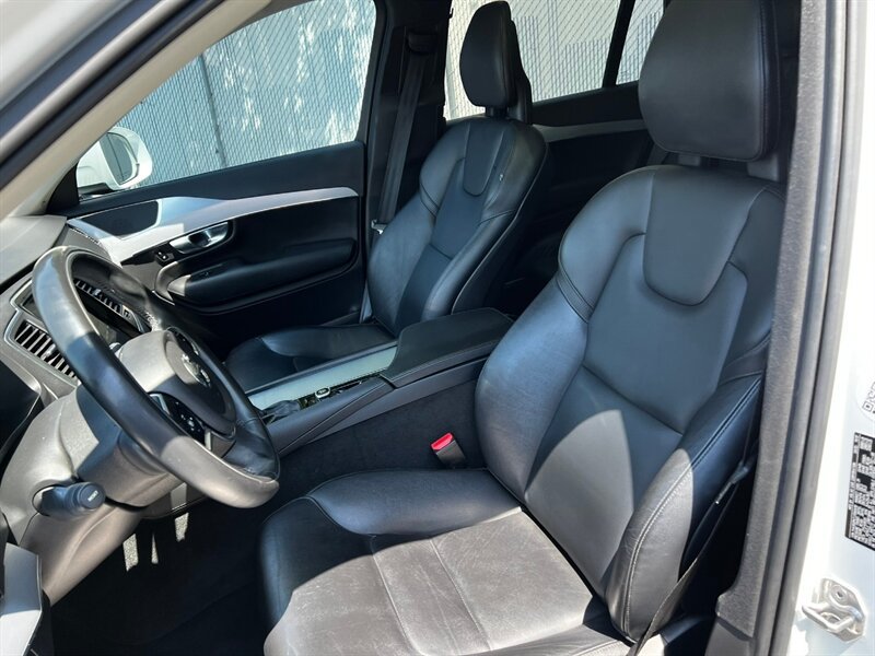 Used 2018 Volvo XC90 T5 Momentum w/ Convenience Package AWD/4WD image 19