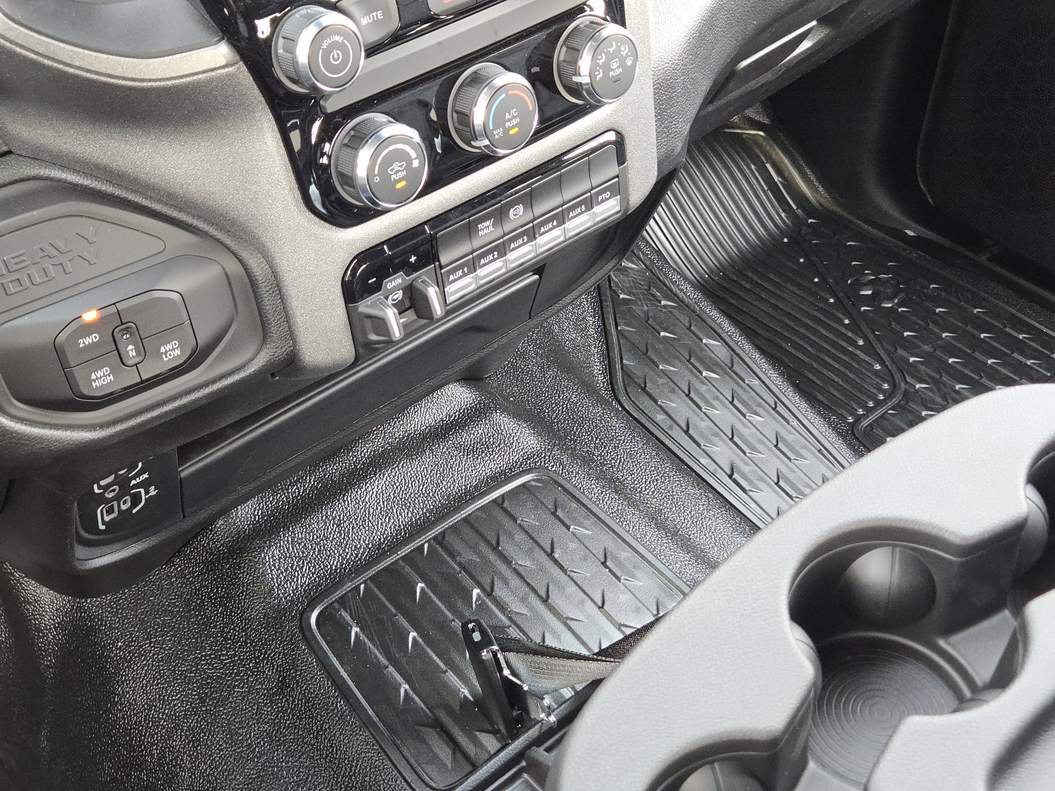 New 2026 RAM 5500 Tradesman w/ Chrome Appearance Group image 15